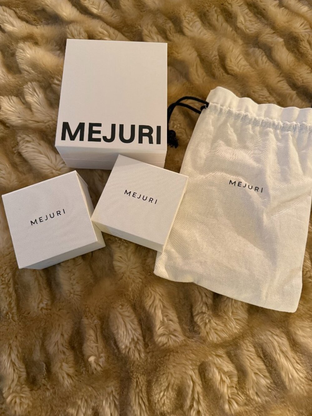 Mejuri packaging bundle, 3 boxes, 3 pouches, 3 new cleaning cloths, 1 gift  bag